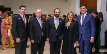 Tomam posse conselheiros federais com missão de fortalecer atuação da seccional goiana