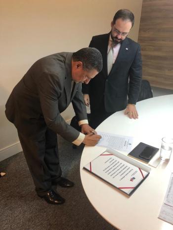 OAB-GO reconduz conselheiro Rubens Fernando à presidência da CEJUR