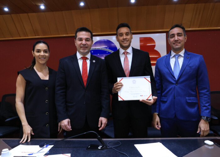 OAB-GO empossa novo diretor da subseção de Posse