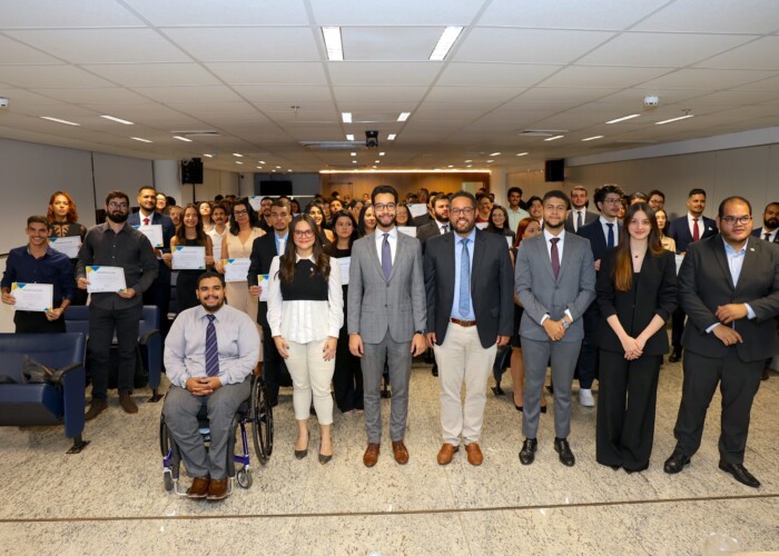 CAJ participa de homenagem a acadêmicos de Direito na Alego
