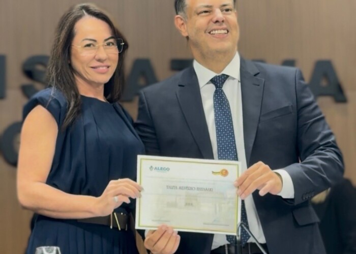 “É preciso estar onde as leis são criadas e a justiça distribuída”, afirma Talita Hayasaki em discurso na Alego