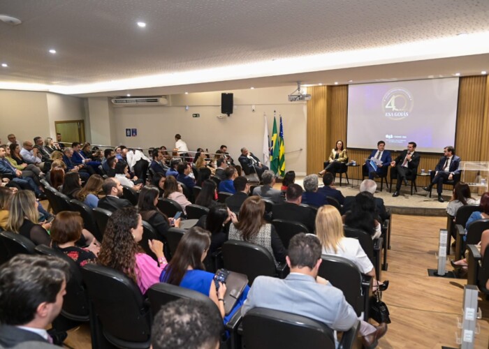ESA-GO celebra 40 anos com noite histórica de homenagens, memória institucional e valorização da advocacia goiana